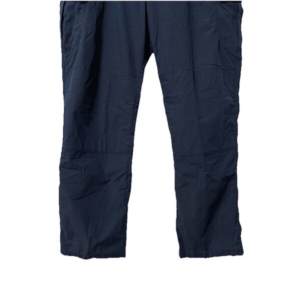 5.11 Tactical Pants Men’s Size 40x31 Cargo Navy Blue Polyester Cotton Blend - Picture 3 of 16